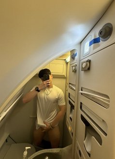 🇷🇸Serbian Twink William Available Now - Male escort in Riyadh Photo 5 of 20
