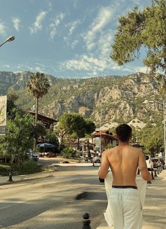 🇷🇸Serbian Twink William Available Now - Male escort in Riyadh Photo 6 of 20