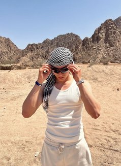 🇷🇸Serbian Twink William Available Now - Male escort in Riyadh Photo 10 of 20