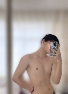 🇷🇸Serbian Twink William Available Now - Male escort in Riyadh Photo 16 of 20