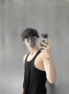 🇷🇸Serbian Twink William Available Now - Male escort in Riyadh Photo 20 of 20