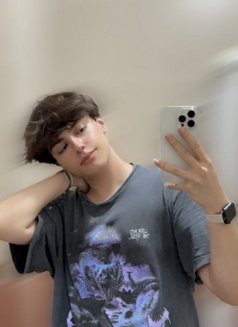🇷🇸Serbian Twink William Available Now - Male escort in Riyadh Photo 21 of 21