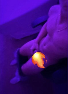 🇷🇸Serbian Twink William Available Now - Male escort in Riyadh Photo 11 of 17