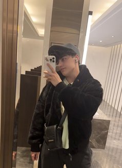 🇷🇸Serbian Twink William Available Now - Male escort in Riyadh Photo 18 of 19