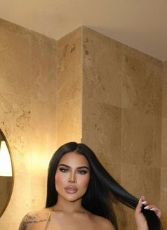 Sereenzeen - Masajista in Dubai Photo 10 of 11