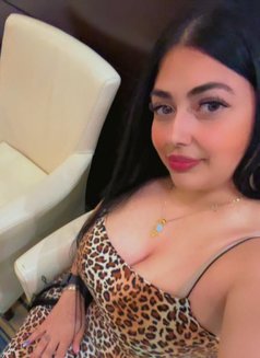 Seren - escort in Amman Photo 3 of 14