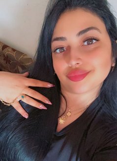 Seren - escort in Amman Photo 4 of 14