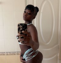 Serena Miles - puta in Bangkok