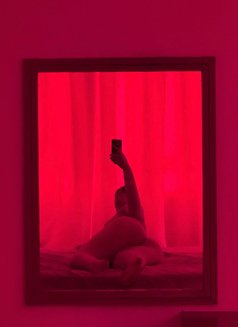 Serena - Transsexual escort in Şalālah Photo 3 of 5