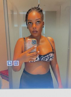 Serena - escort in Beijing Photo 6 of 6