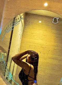 Serene - masseuse in Jeddah Photo 4 of 5