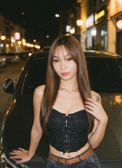 Serfina - Transsexual escort in Manila Photo 7 of 9