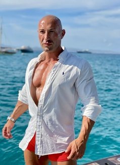 Sergio - Male escort in Ibiza Photo 4 of 5