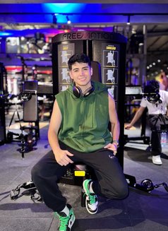 SergioXL Latin - Male escort in Dubai Photo 15 of 16
