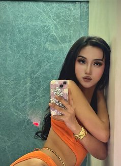 Katherine - Transsexual escort in Bangalore Photo 6 of 9