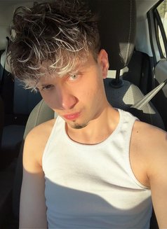 Serkan - Male escort in İstanbul Photo 3 of 5