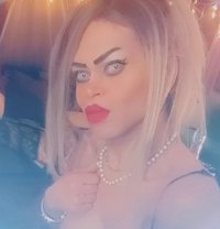 Sernan Bedr - Transsexual escort in Beirut