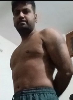 Servendra Chaudhary - Acompañantes masculino in New Delhi Photo 10 of 12