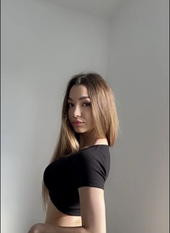 Service at Home in Riyadh - escort in Riyadh Photo 2 of 4