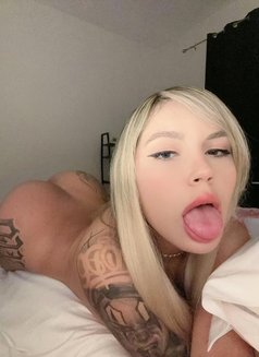 Service at Home - escort in Riyadh Photo 3 of 3