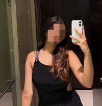 Service - escort in Paris