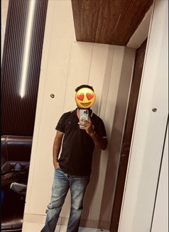 Service For Female/Couples/Girls - Male escort agency in Chandigarh Photo 4 of 5