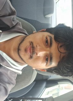 SHAIN: YOUNG, HANDSOME manama - Acompañantes masculino in Al Manama Photo 7 of 10