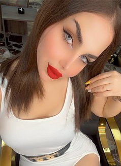 Sese alali - Transsexual escort in Beirut Photo 8 of 11