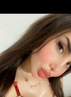 Sese alali - Transsexual escort in Beirut Photo 14 of 15