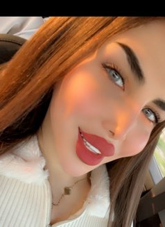 Sese alali - Transsexual escort in Beirut Photo 15 of 15