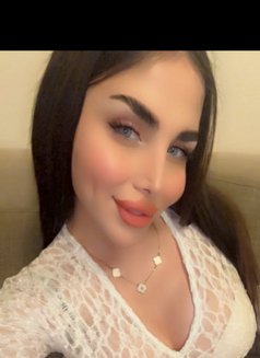 Sese alali - Transsexual escort in Beirut Photo 4 of 15