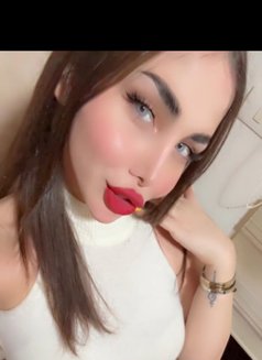 Sese alali - Transsexual escort in Beirut Photo 19 of 19