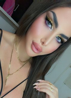 Sese alali - Transsexual escort in Beirut Photo 16 of 20