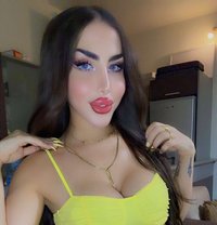 Sese alali - Transsexual escort in Beirut Photo 4 of 14