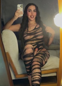 Sese alali - Transsexual escort in Beirut Photo 2 of 25