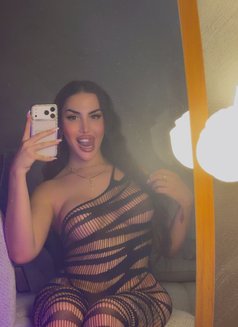 Sese alali - Transsexual escort in Beirut Photo 4 of 25