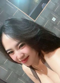 Sesillia - escort in Kuala Lumpur Photo 4 of 10