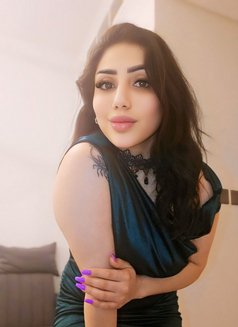 Sesso new in dubai - puta in Dubai Photo 1 of 17