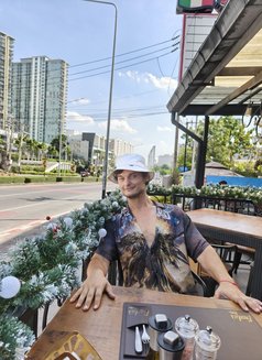 Sesssssxxx - Male escort in Pattaya Photo 2 of 8