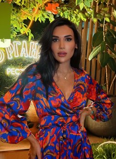 Sevda azarbaycan - puta in Riyadh Photo 8 of 9