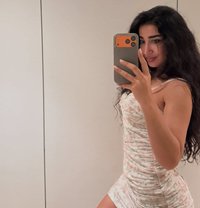 Sevda Azerbaijan - puta in Riyadh Photo 1 of 5