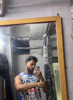 Sevi - Male escort in Ludhiana Photo 4 of 5