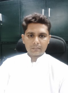 Sevice - Acompañantes masculino in Lahore Photo 3 of 3