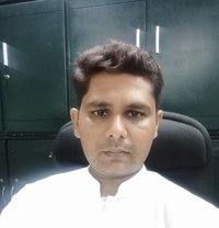 Sevice - Acompañantes masculino in Lahore