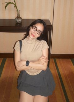 Sex Addict Student coming - puta in Makati City Photo 14 of 16