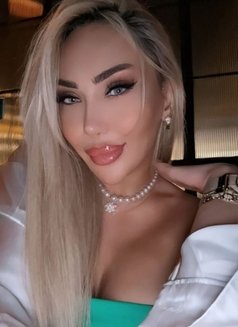 SEX blonde Kiara - escort in Dubai Photo 12 of 12