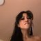 Sex hungry MILF available - puta in Dubai