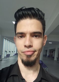 Sex Machine Boy not gay - Male adult performer in Muscat Photo 1 of 1