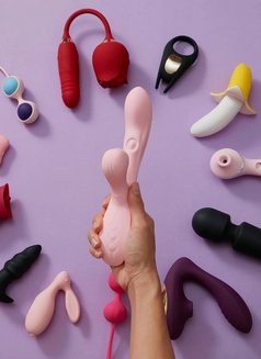 Sex Toy Shop - escort in Dubai Photo 2 of 2