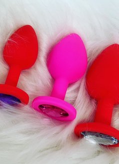 Sex Toys + Poppers - Transsexual escort in Muscat Photo 6 of 10
